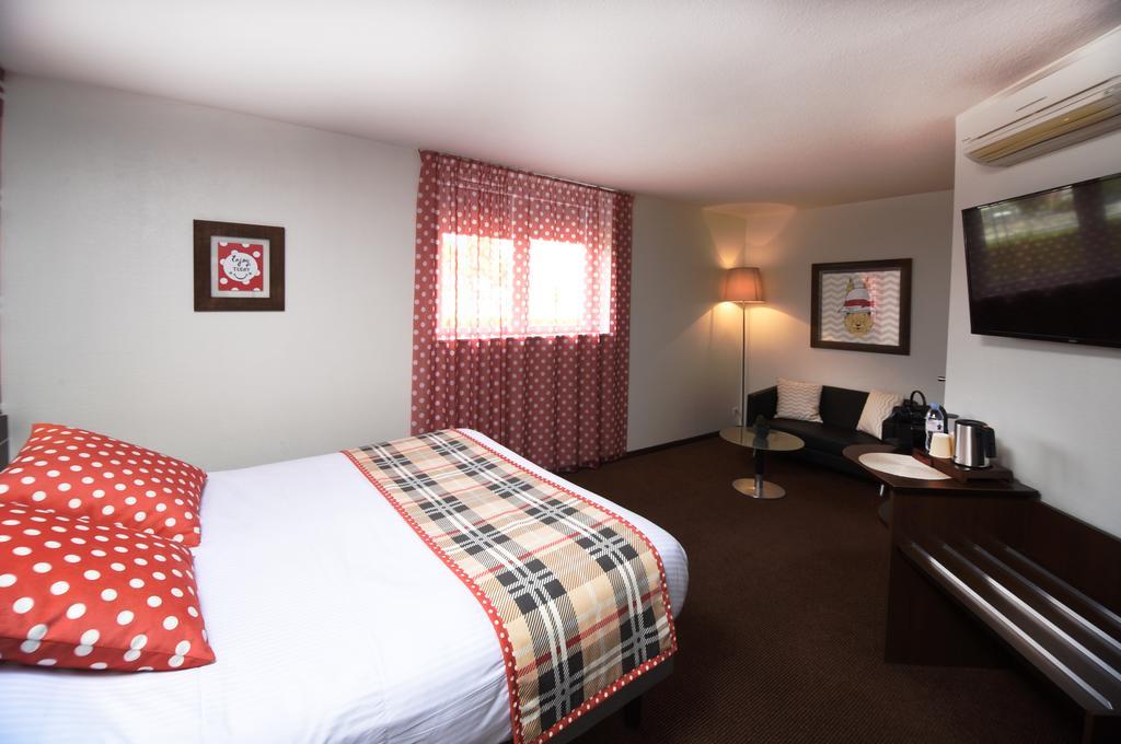 Logis Boutique Hotel Novalis グランディニャン エクステリア 写真